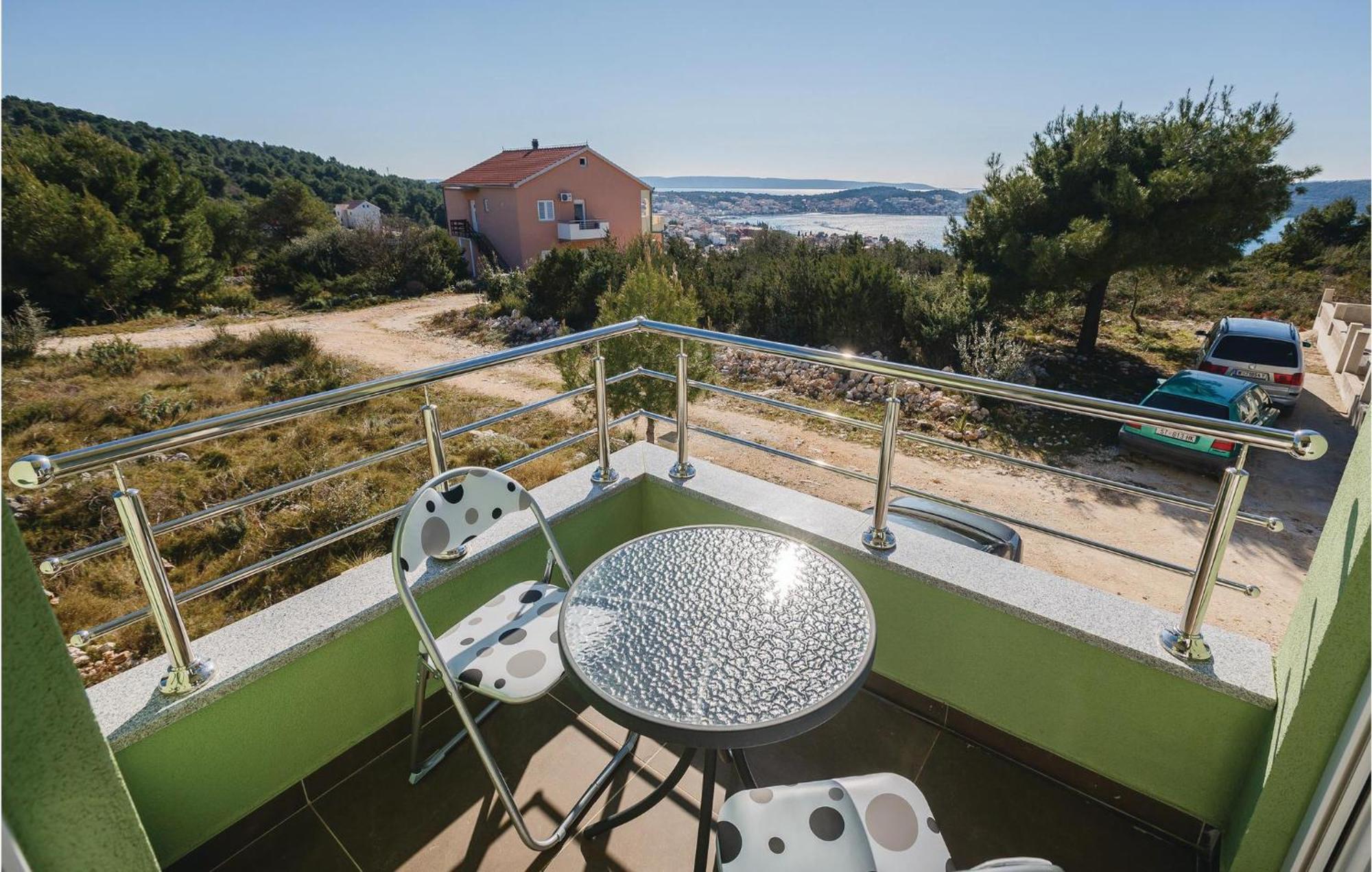 Amazing Apartment In Saldun With Wifi Trogir Exterior photo